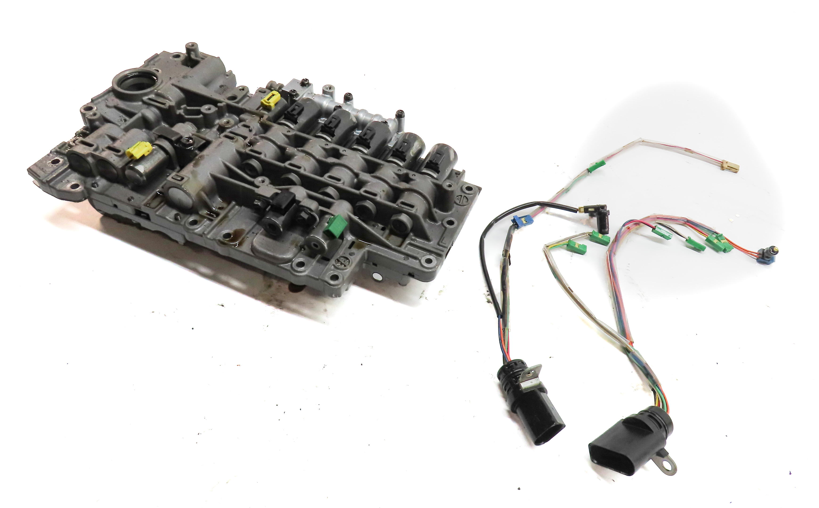 11-15 VW TOUAREG / AUDI Q7 (4L) 8 SPEED MHN AUTOMATIC TRANSMISSION VALVE BODY — exact item pictured